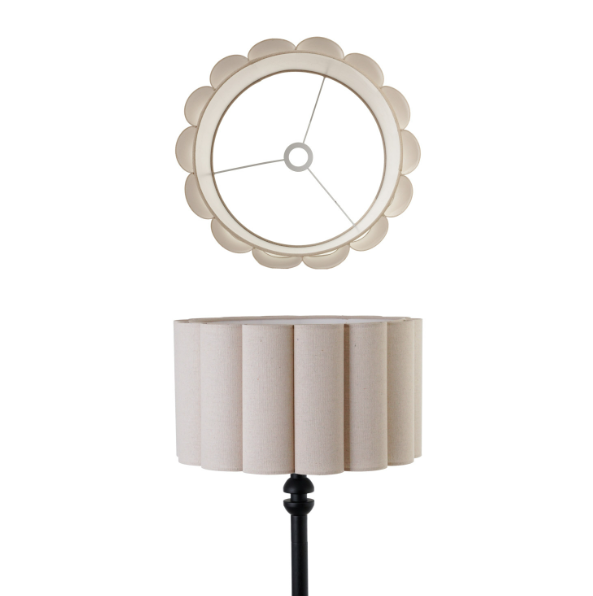 Scallop Linen Shade Lamp